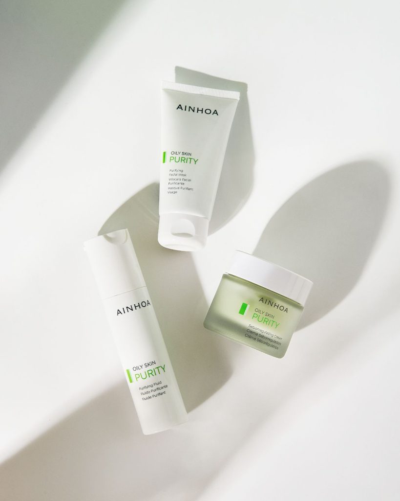 Zuiver je huid dit voorjaar. 🌿✨ 🤍 Sebum-Regulating Cream, Purifying Fluid en