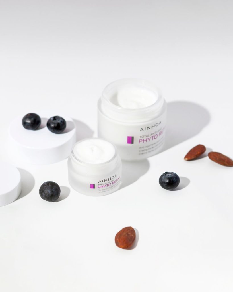 Eye Contour en Anti-Age Perfection Cream vormen samen een complete verzorgingsroutine voor